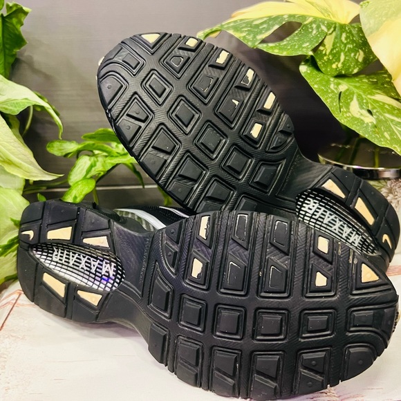 Men’s Nike MatchAir Torch 3 Athletic Shoes - Picture 5 of 8